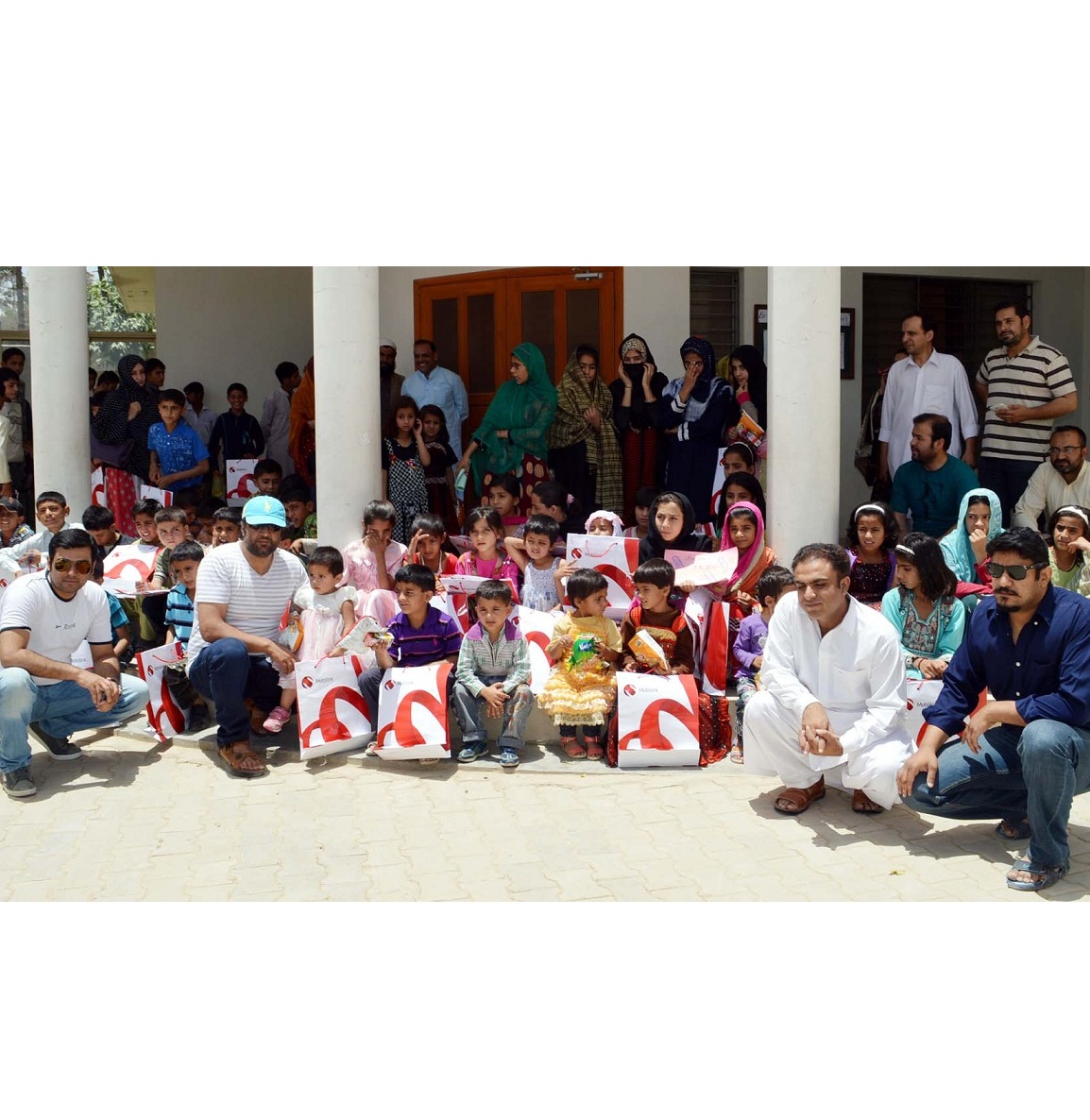 Mobilink Torchbearers spend a day at SOS Children’s Village, Quetta