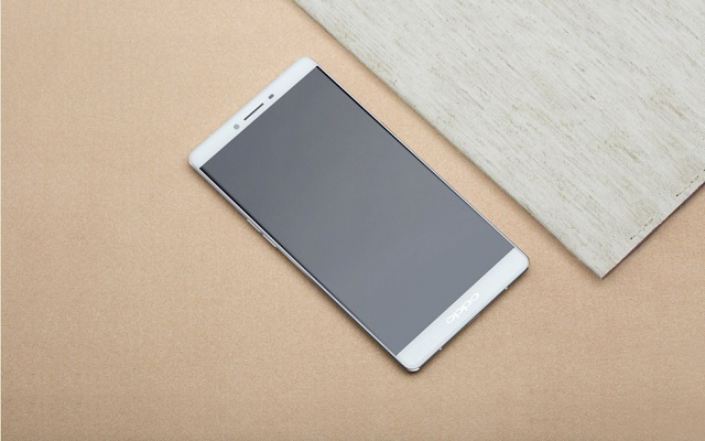 OPPO R7 Plus: A Fabulous Phablet Available at only Rs. 39,990