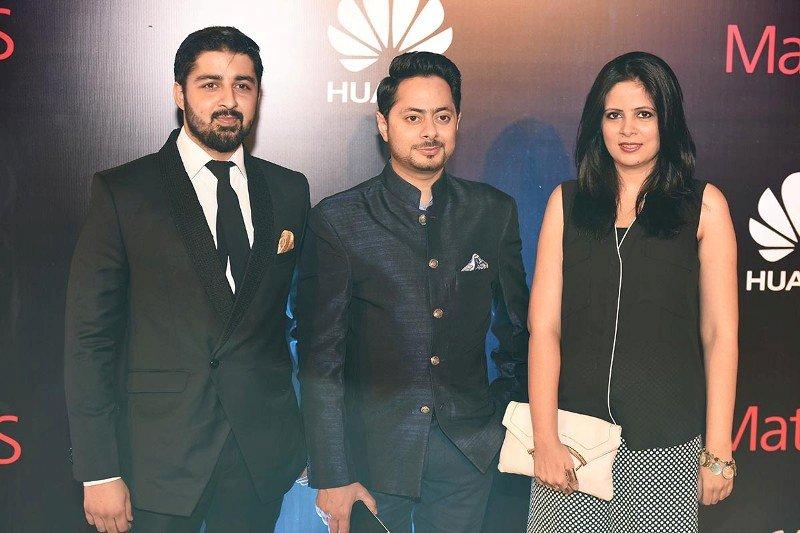 Amina Niazi, Siddy says with Mr Fraz Khan and Mr Salman Javed, Huawei