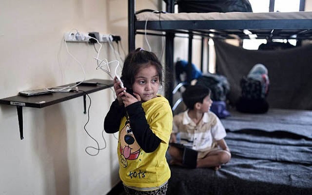 WhatsApp Connecting Refugees: “Syria Via WhatsApp” Tells Stories of Refugees Fleeing War