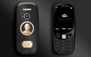 Meet Nokia 3310 that Features a Gold-Plated Portrait of Vladimir Putin