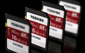 Bidding War for Toshiba’s Flash Memory Unit