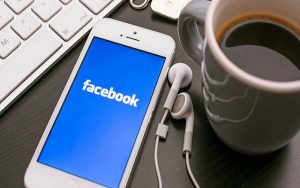 How to Use Facebook to Find Free Wi-Fi Connection Anywhere