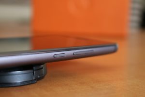 Moto E4 Plus Review-3GB RAM, 13MP Camera & Much More