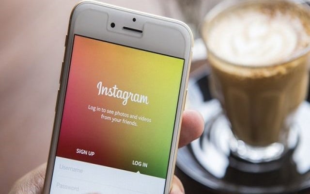 Instagram Introduces Type Mode to Add text-only Posts in Stories