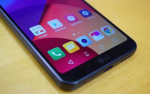 LG G7 will Use an LCD Display to Cut Costs