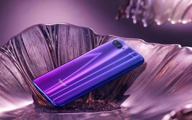 Honor 10 Launches