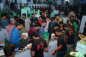 OPPO Hosts a Fun-Filled of F7 Hot Sale activity in Pakistan