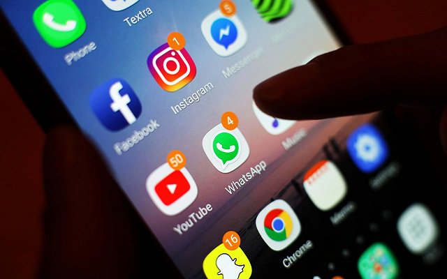 Facebook Banned from Merging WhatsApp & Instagram Data in Germany