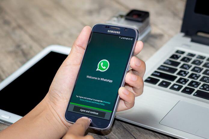 WhatsApp Latest Update for Android Preparing for Share to Facebook and QR Code Feature