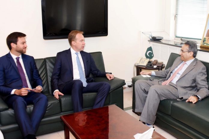 President WEF appreciates Pakistan’s Efforts to Improve Energy Situation