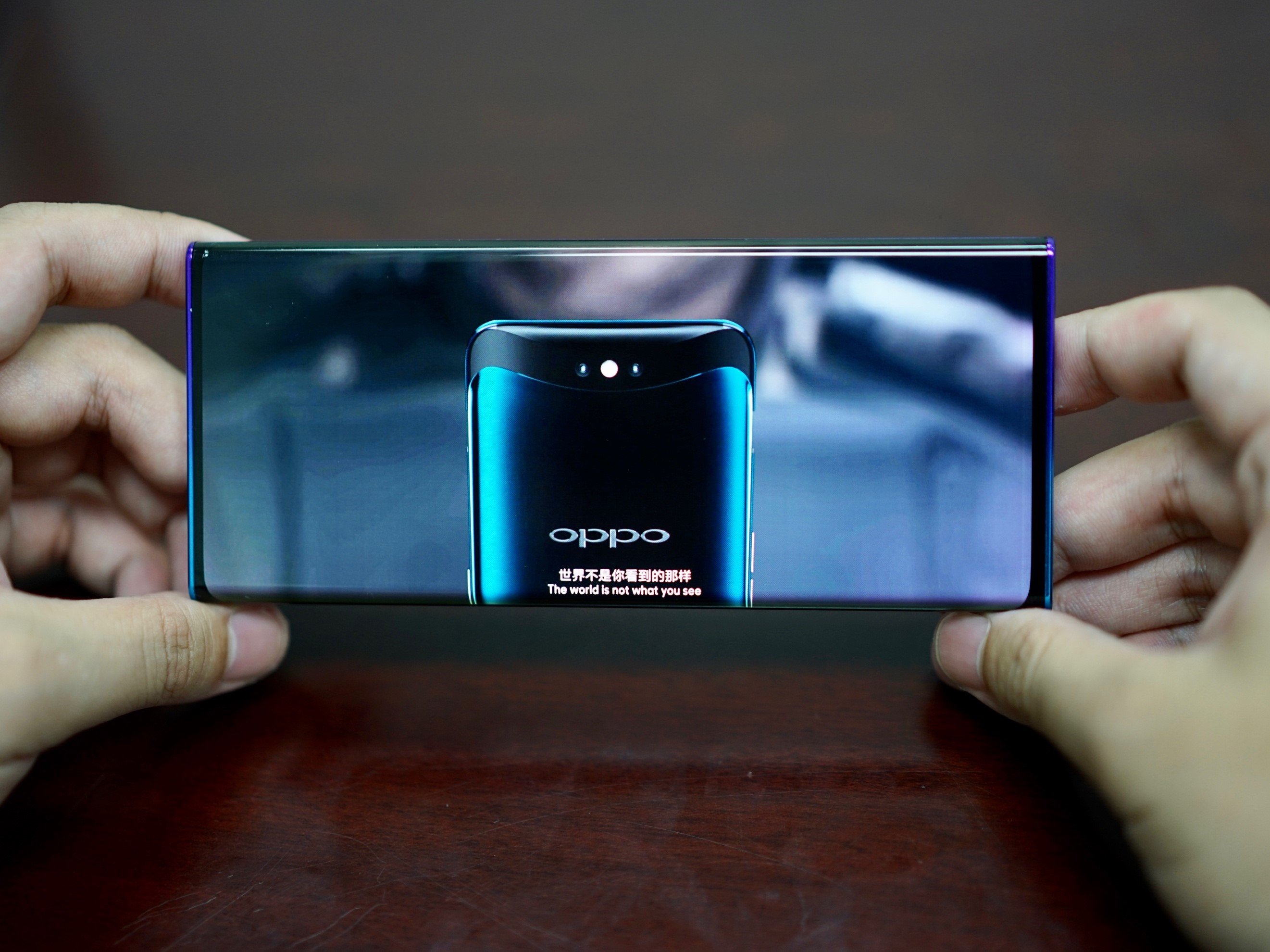 OPPO Showcases Waterfall Screen Technology