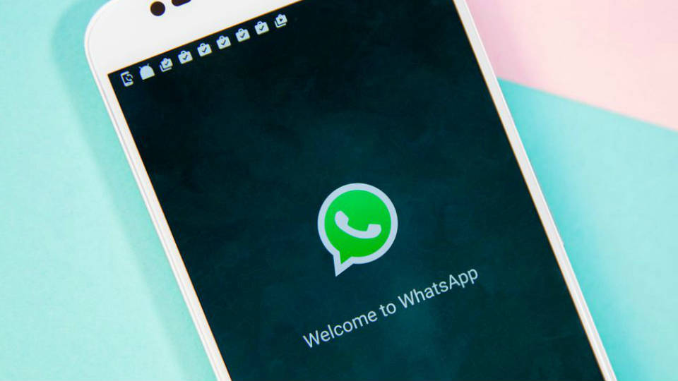 WhatsApp for iPhone Users will be able to play Voice Messages Directly From Notifications