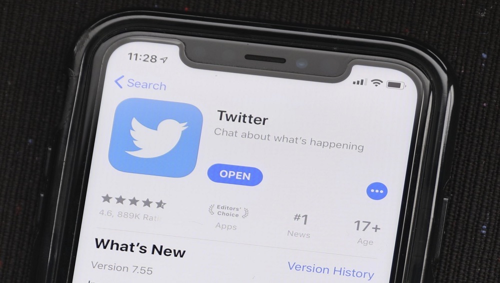 Twitter Fix for Auto-Scrolling Issue on iOS is Live Now