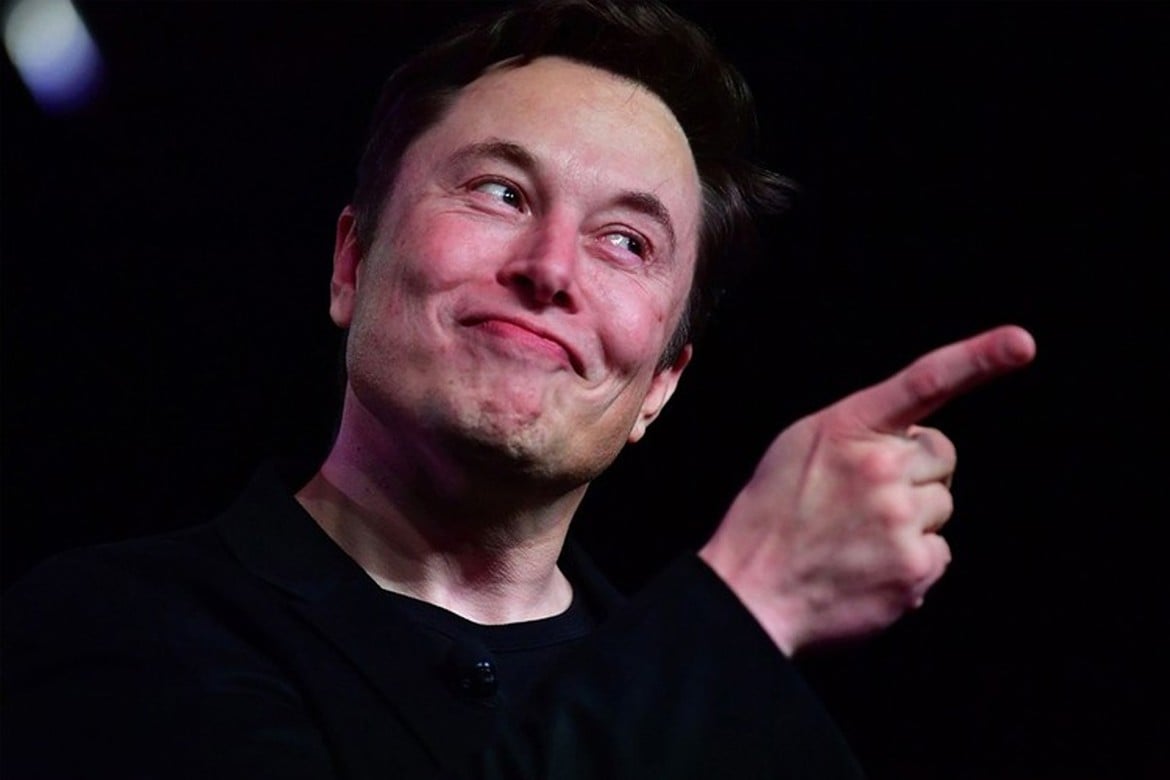 Elon Musk #DeleteFacebook Tweet Concerns People