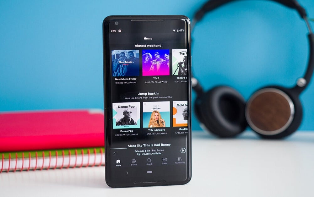 Spotify is now available with its iOS 14 widget