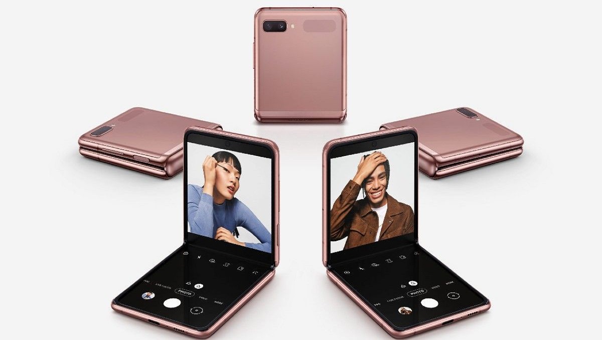 Samsung Dual-Fold Smartphone