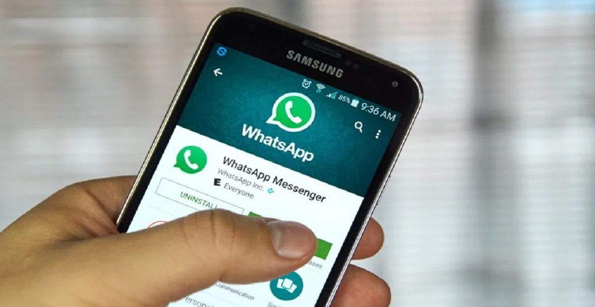 WhatsApp Launches message reaction to some beta users
