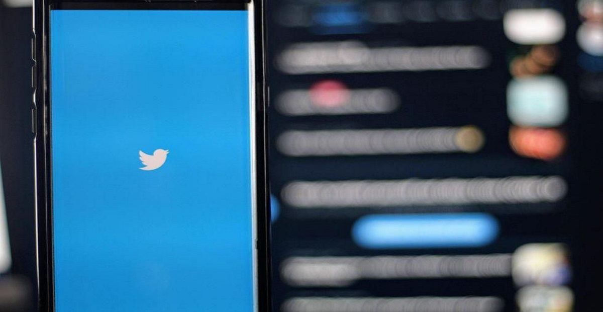 Twitter reverts its decision of forcing users into algorithmically served Home feeds