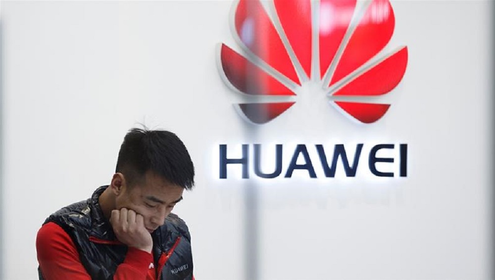 US scrutinizing Huawei over sending sensitive data to China