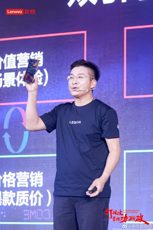 Motorola Razr 2022 Design Showcased - 80
