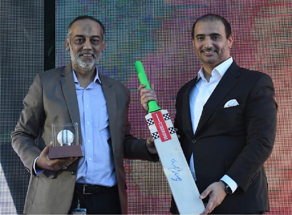 PTCL Group has signed Pakistani cricket icons